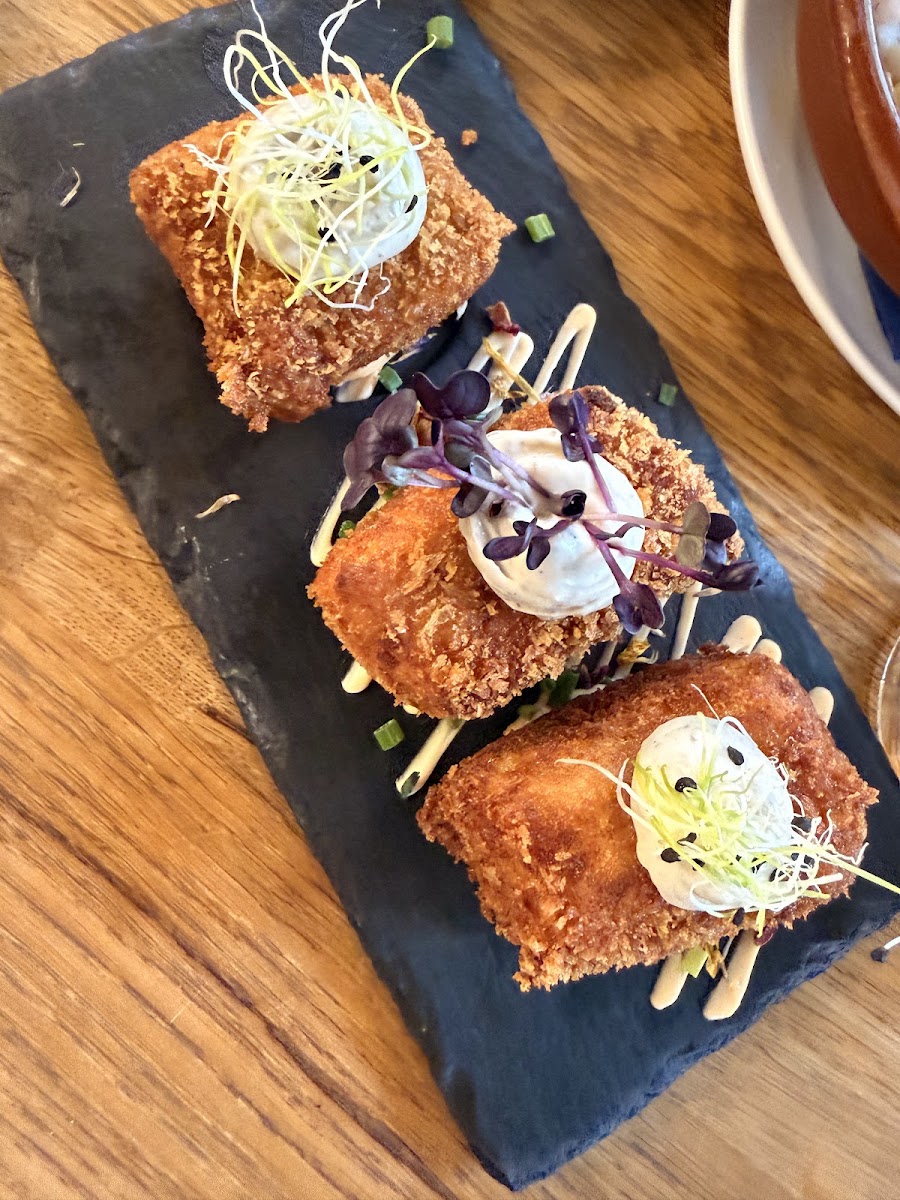 El Pintxo Tapas & Wine-4