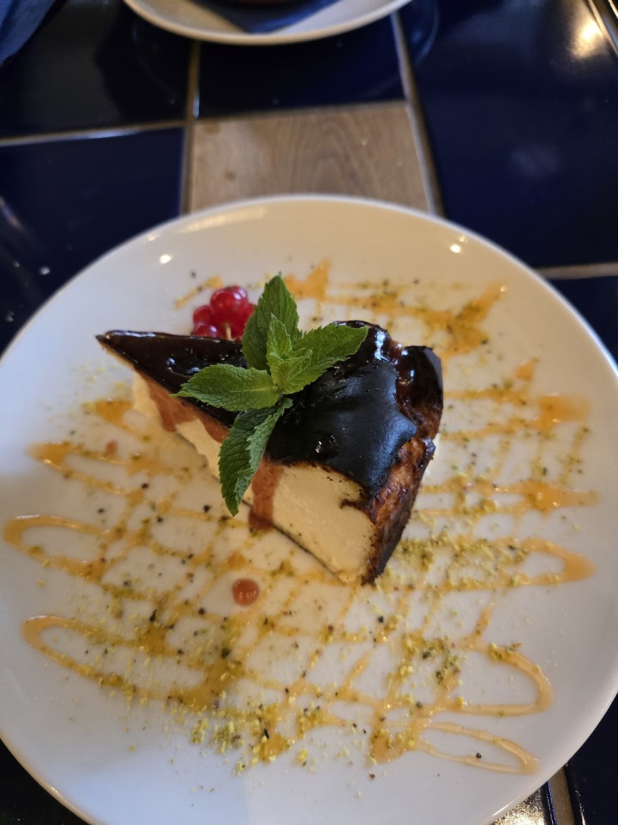 El Pintxo Tapas & Wine-7