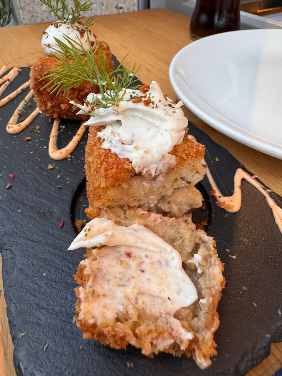 El Pintxo Tapas & Wine-9